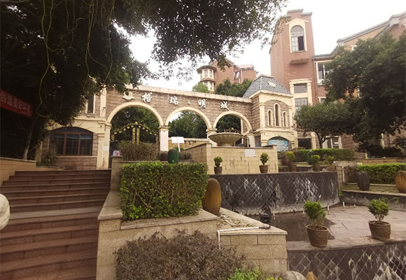 格瑞明城一期倉(cāng)儲(chǔ)用房和部分車(chē)庫(kù)第一次變賣(mài)